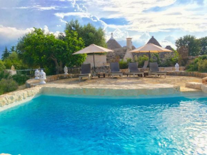 Spacious villa with pool in Bari 100 m² - Lush garden Alberobello